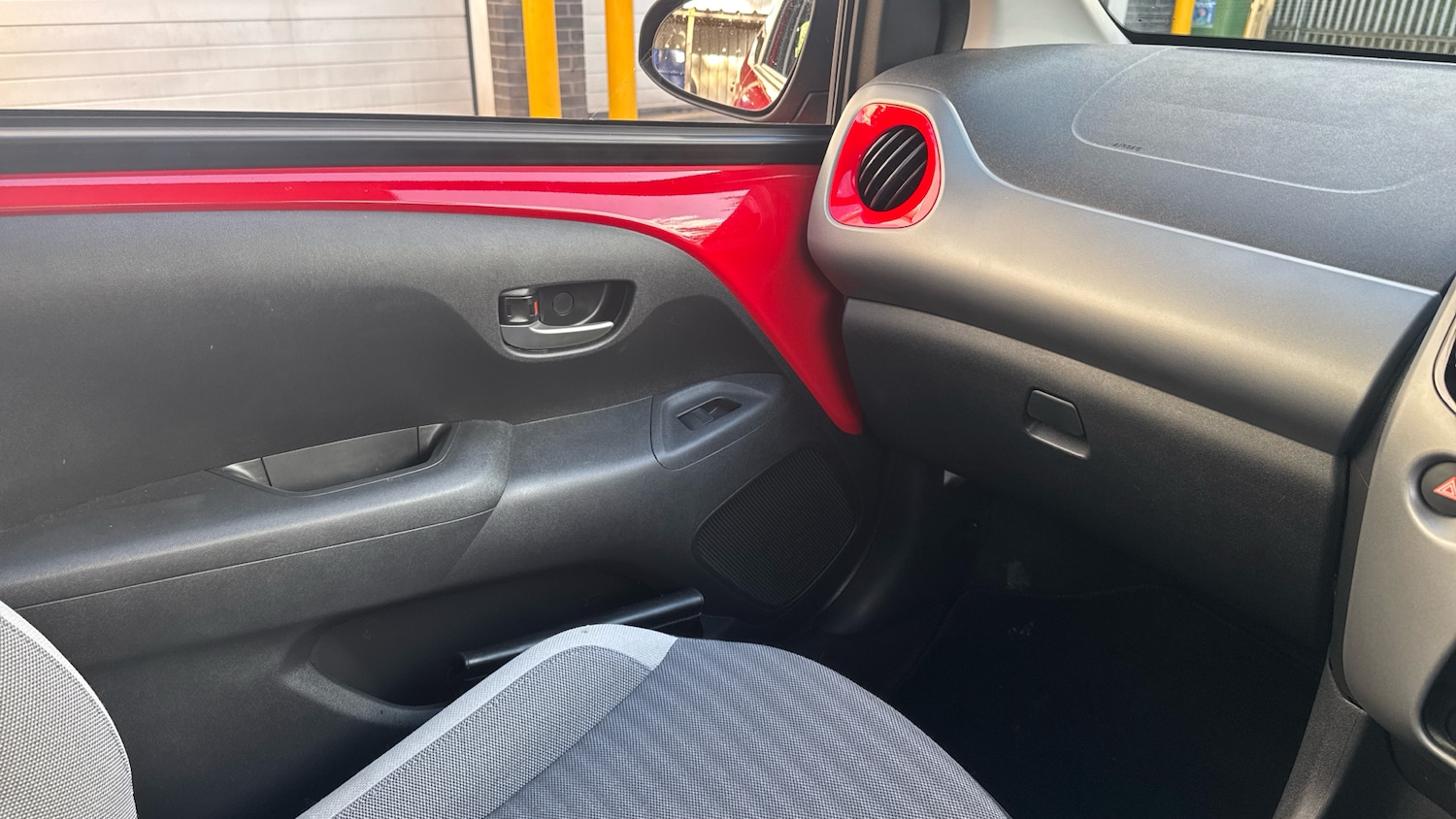 Used Toyota AYGO 2020 for sale - 76450301: Photo 37