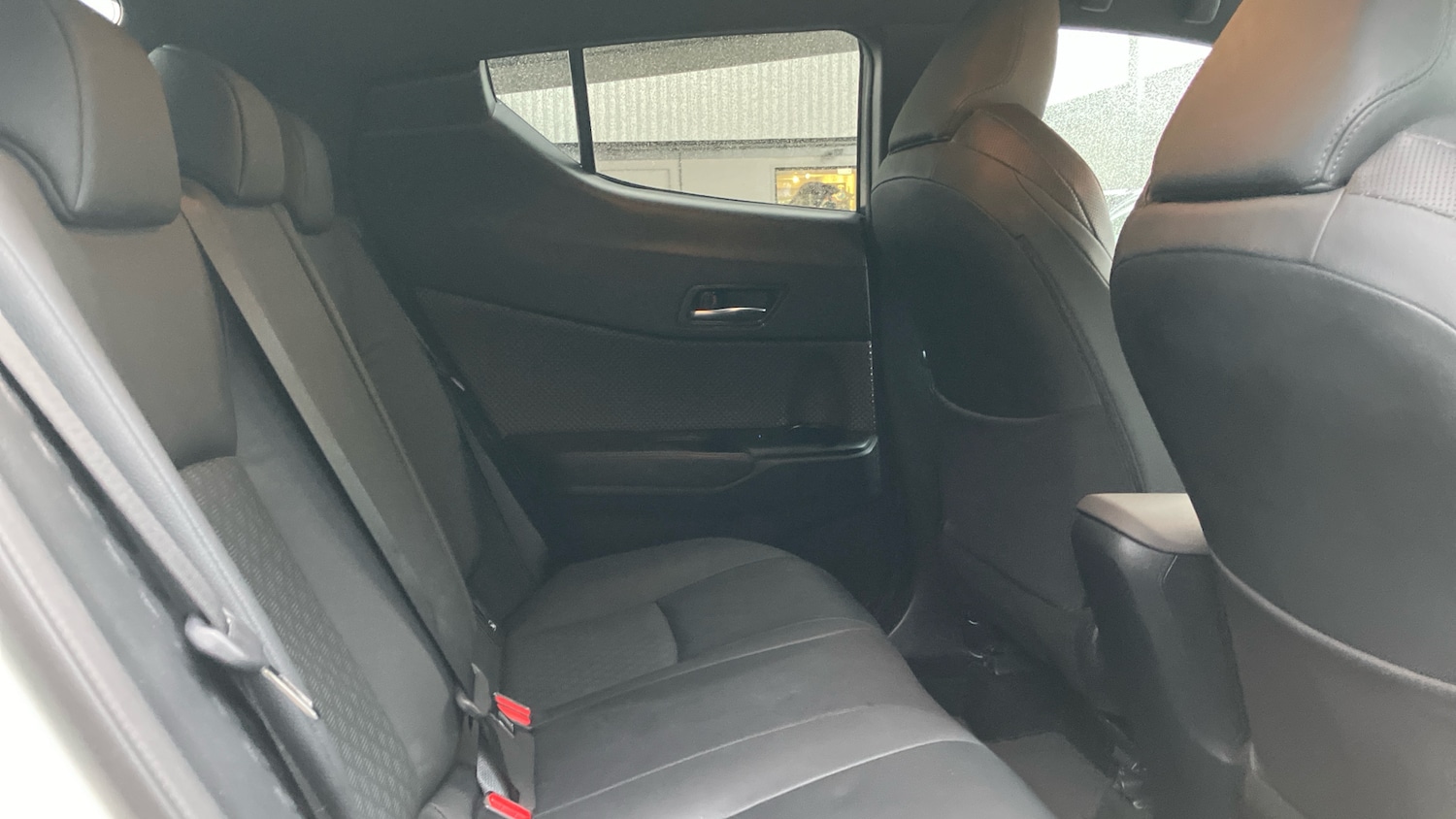 Used Toyota C-HR 2023 for sale - 76638529: Photo 12