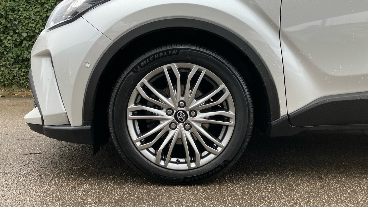 Used Toyota C-HR 2023 for sale - 76638529: Photo 18