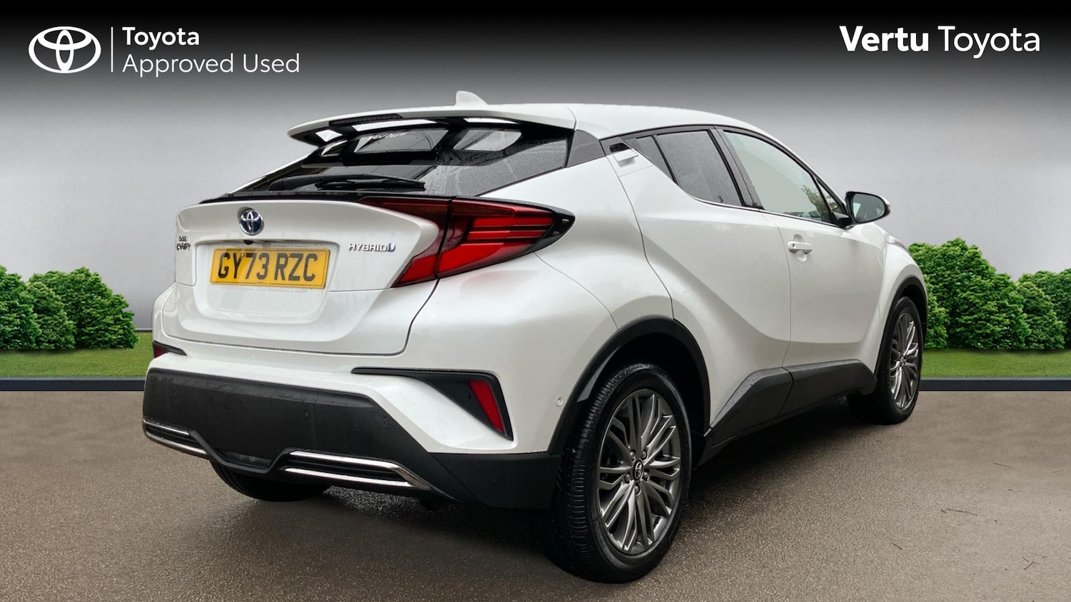 Used Toyota C-HR 2023 for sale - 76638529: Photo 2