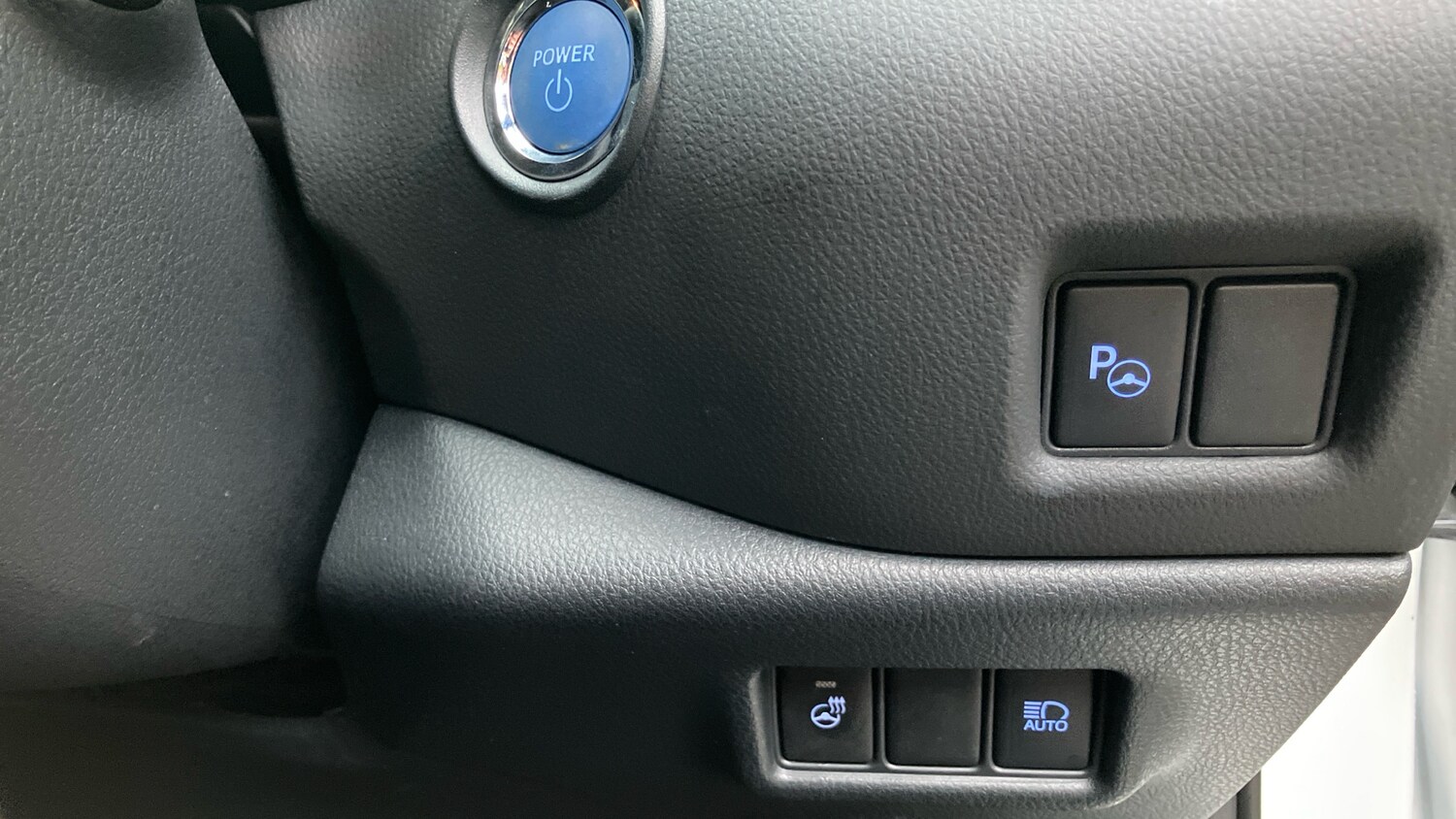 Used Toyota C-HR 2023 for sale - 76638529: Photo 33