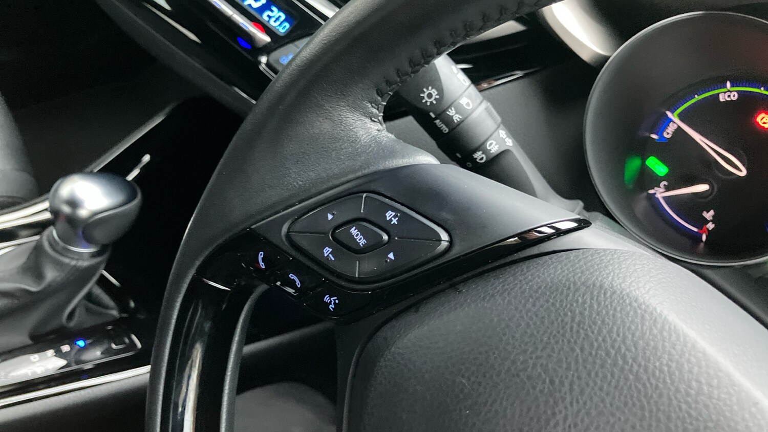 Used Toyota C-HR 2023 for sale - 76638529: Photo 34