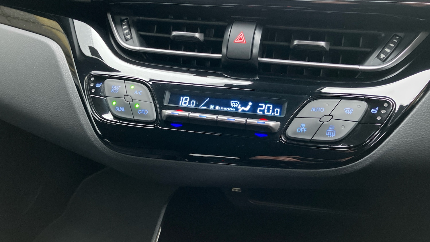 Used Toyota C-HR 2023 for sale - 76638529: Photo 36