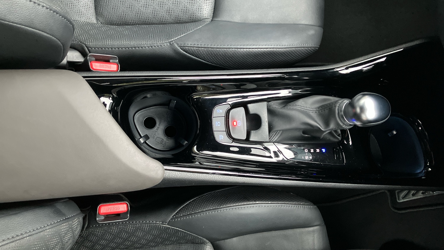 Used Toyota C-HR 2023 for sale - 76638529: Photo 37