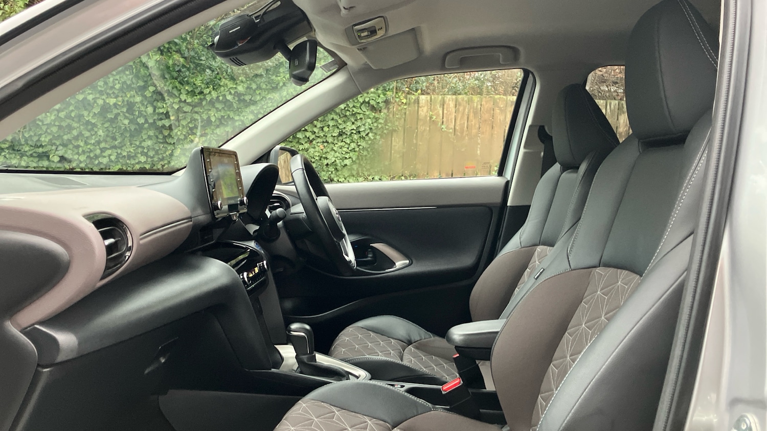 Used Toyota Yaris Cross 2023 for sale - 77420924: Photo 10