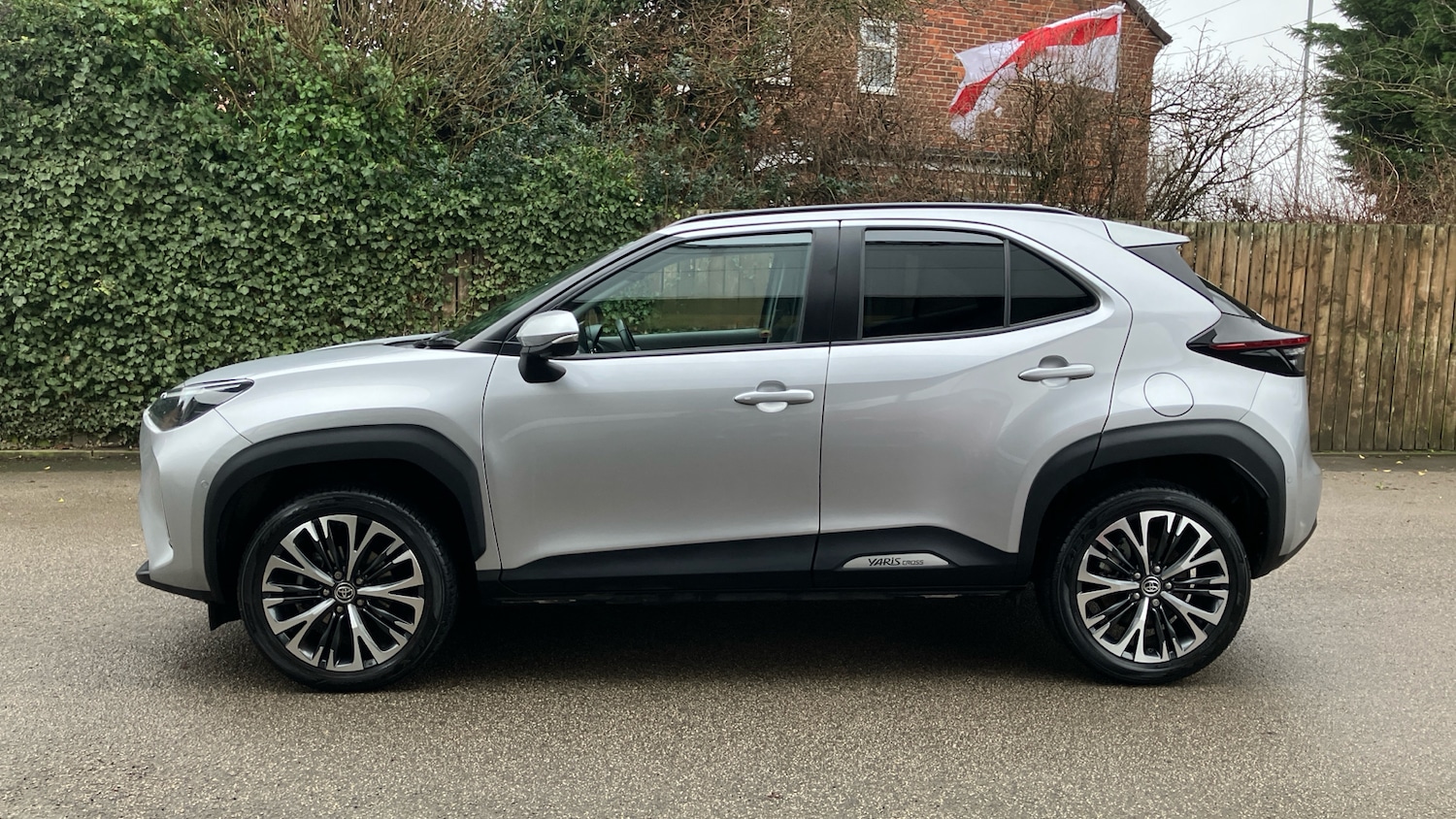 Used Toyota Yaris Cross 2023 for sale - 77420924: Photo 17