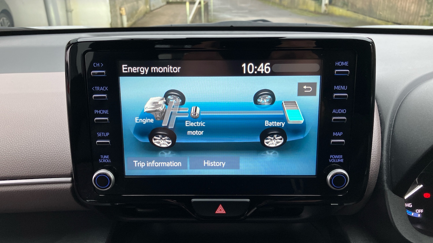 Used Toyota Yaris Cross 2023 for sale - 77420924: Photo 24