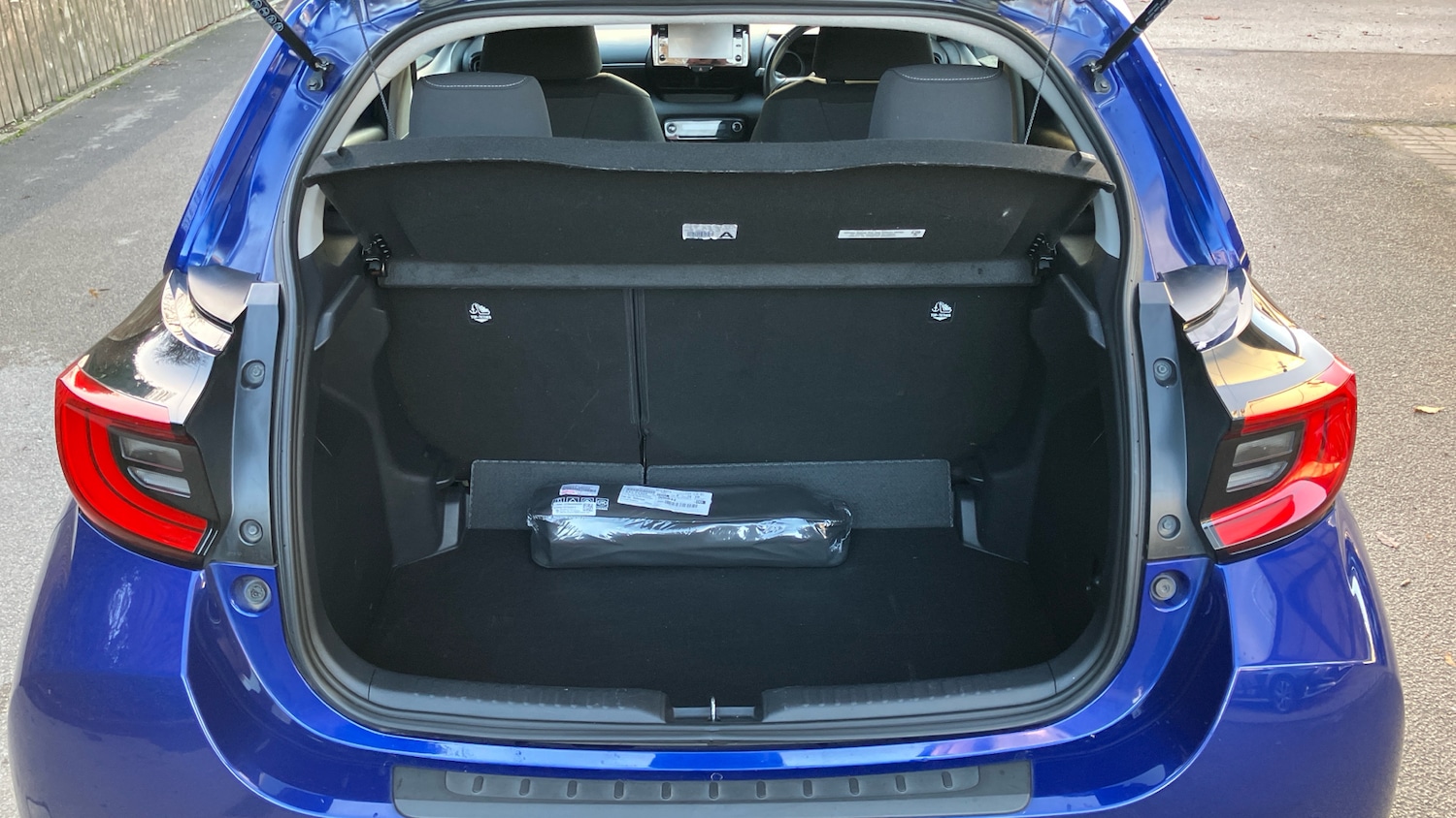 Used Toyota Yaris 2021 for sale - 76892880: Photo 14