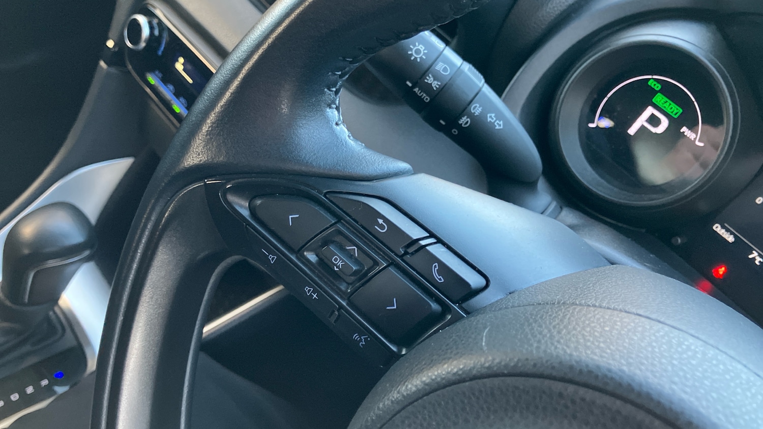 Used Toyota Yaris 2021 for sale - 76892880: Photo 31