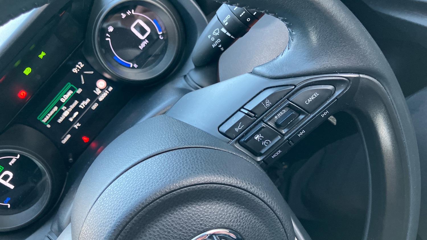 Used Toyota Yaris 2021 for sale - 76892880: Photo 32