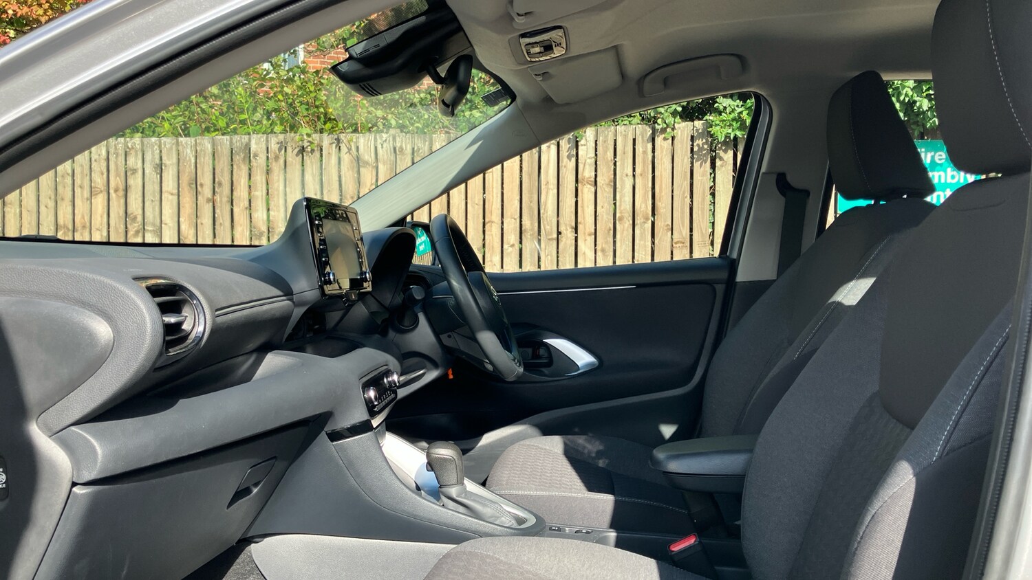 Used Toyota Yaris 2023 for sale - 75987423: Photo 10