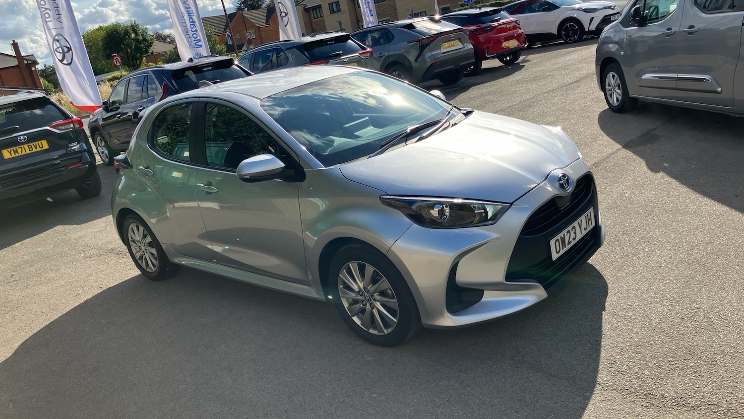 Used Toyota Yaris 2023 for sale - 75987423: Photo 29