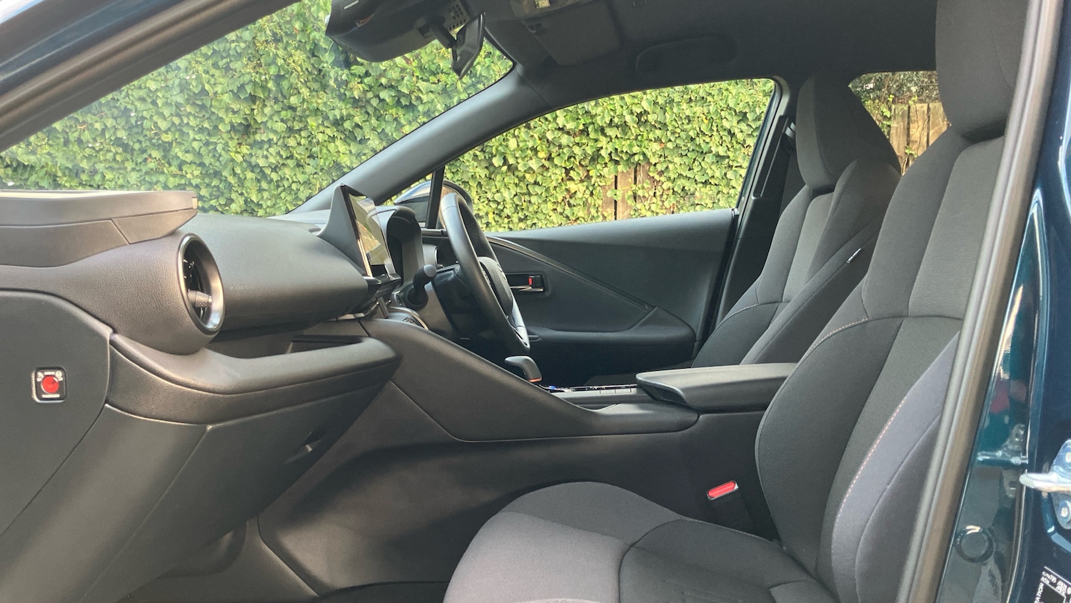 Used Toyota C-HR 2025 for sale - 77953831: Photo 10