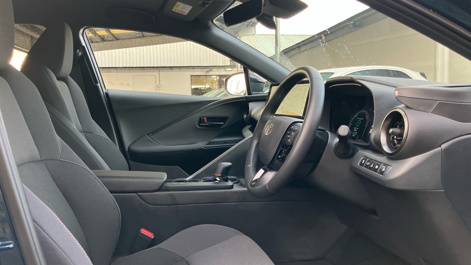 Used Toyota C-HR 2025 for sale - 77953831: Photo 11