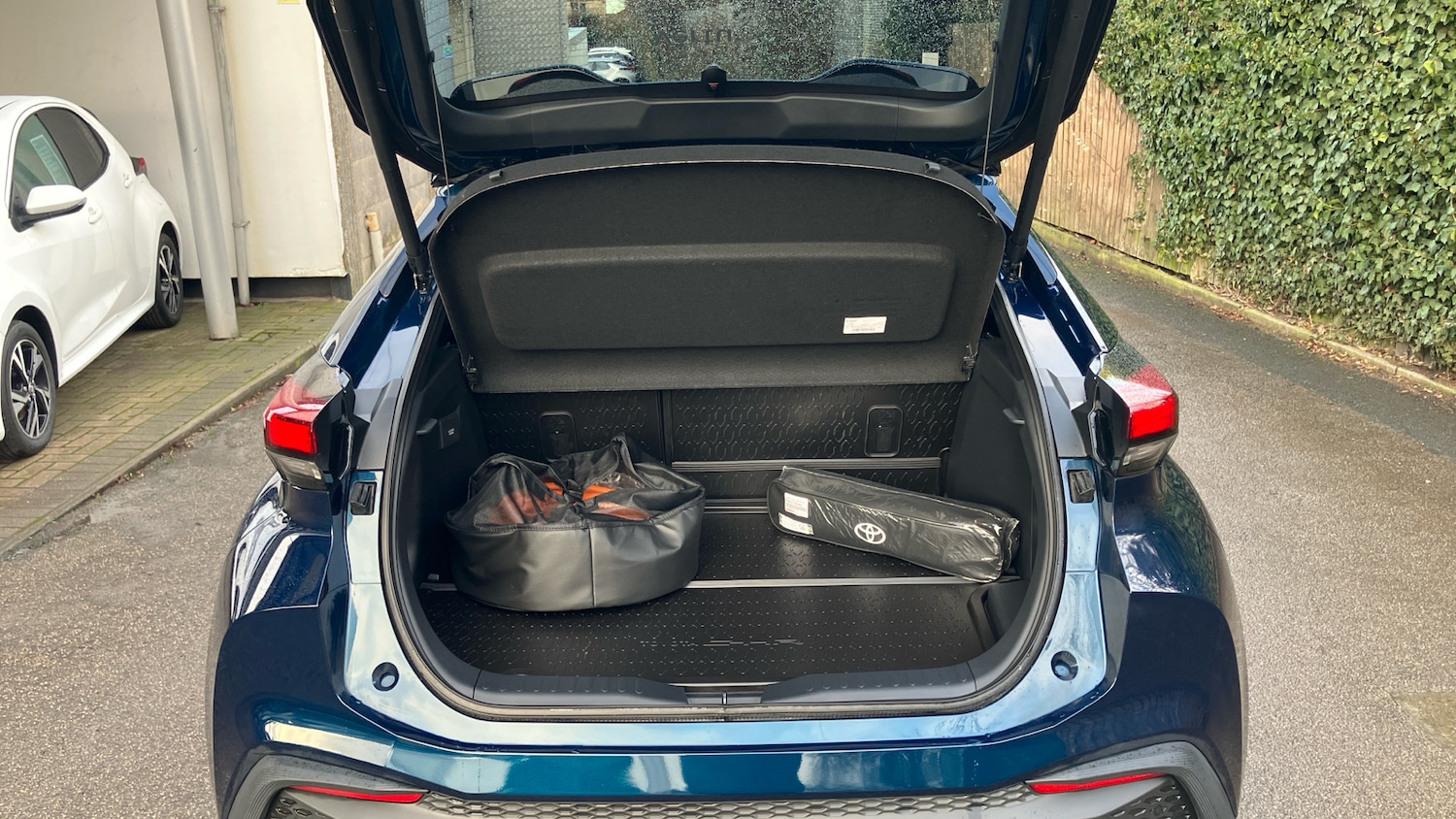 Used Toyota C-HR 2025 for sale - 77953831: Photo 14