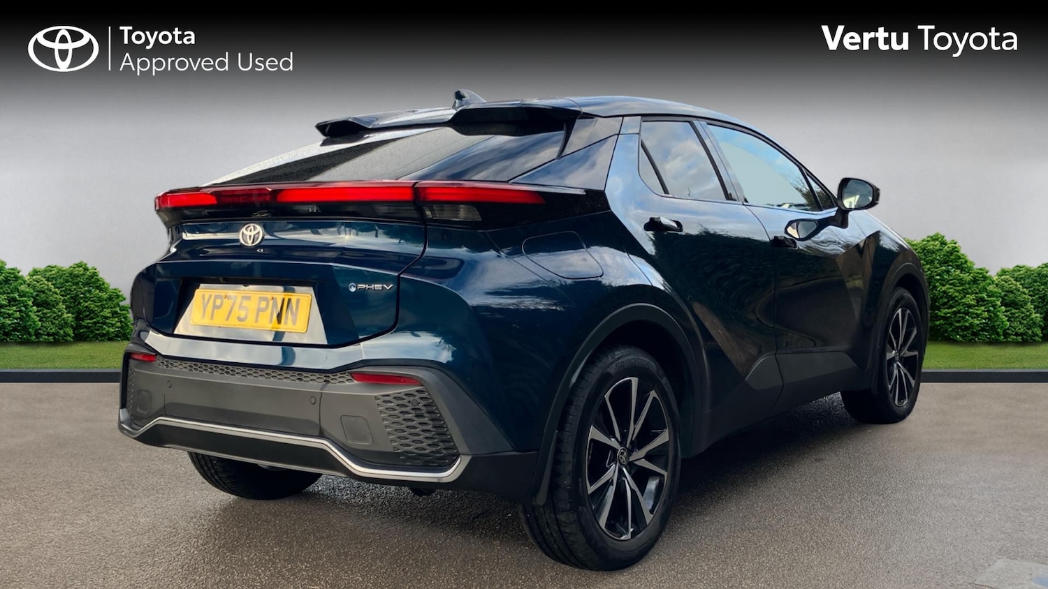 Used Toyota C-HR 2025 for sale - 77953831: Photo 2