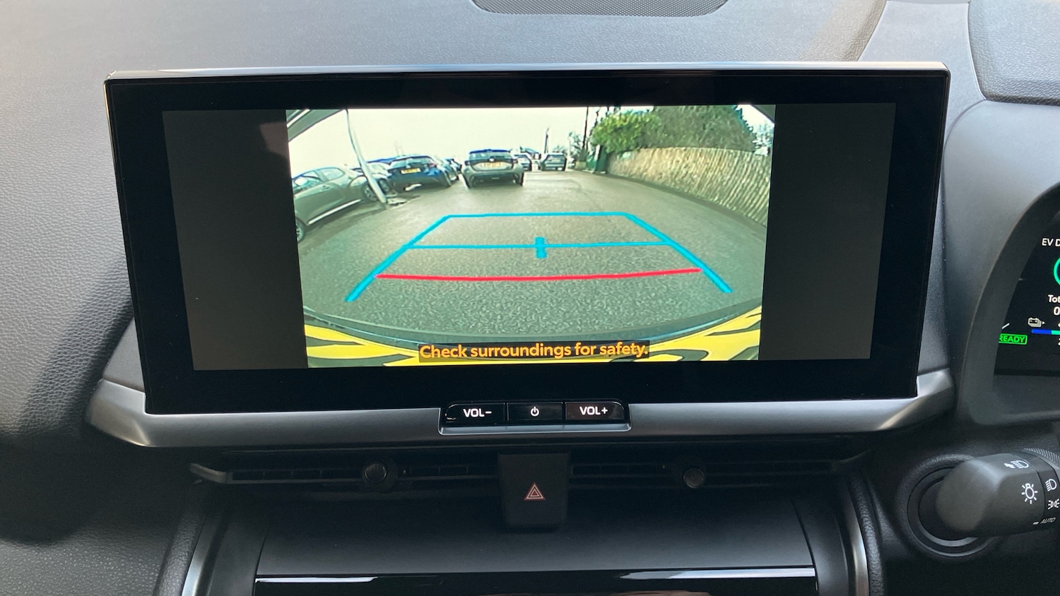 Used Toyota C-HR 2025 for sale - 77953831: Photo 27