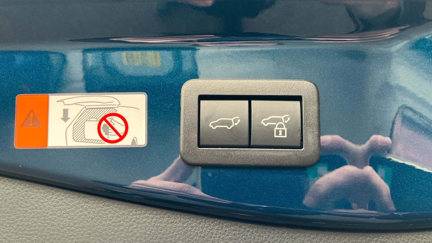 Used Toyota C-HR 2025 for sale - 77953831: Photo 31