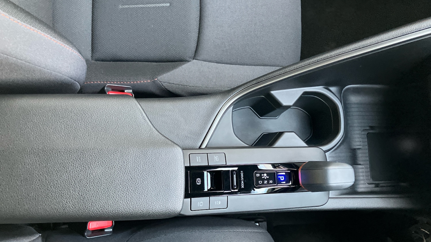 Used Toyota C-HR 2025 for sale - 77953831: Photo 38