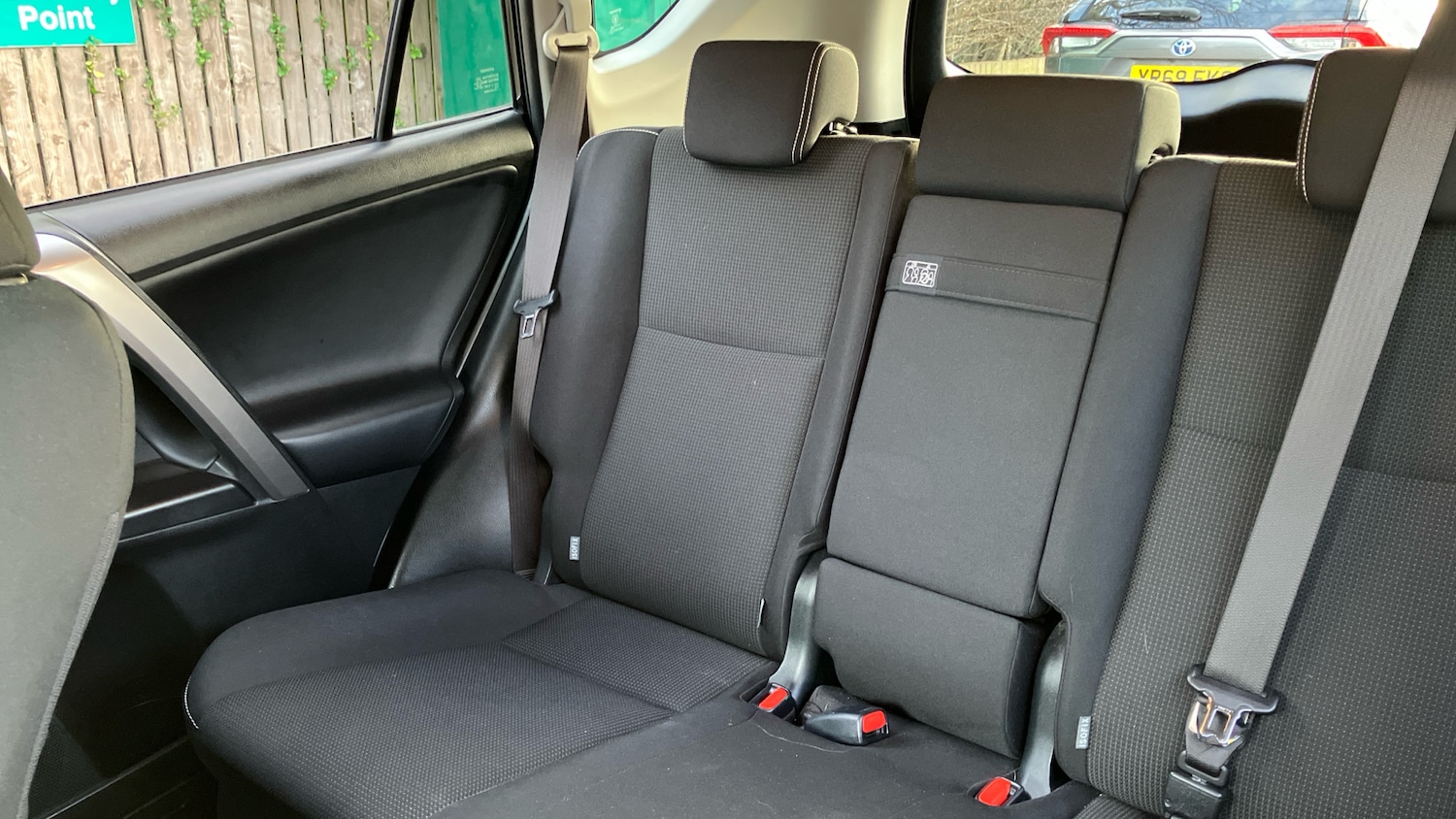 Used Toyota RAV4 2017 for sale - 76971108: Photo 20