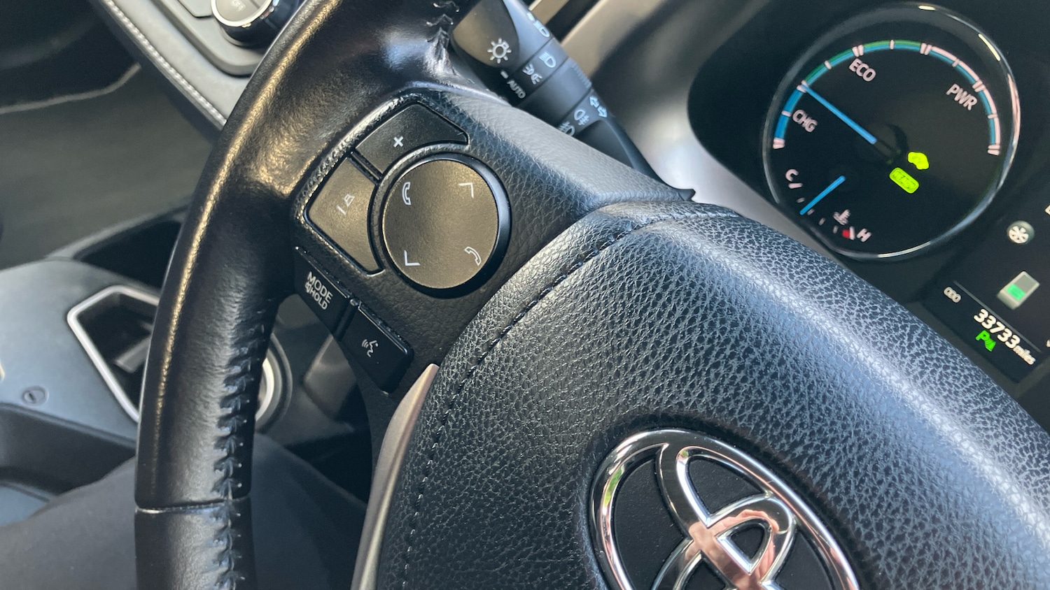 Used Toyota RAV4 2017 for sale - 76971108: Photo 33