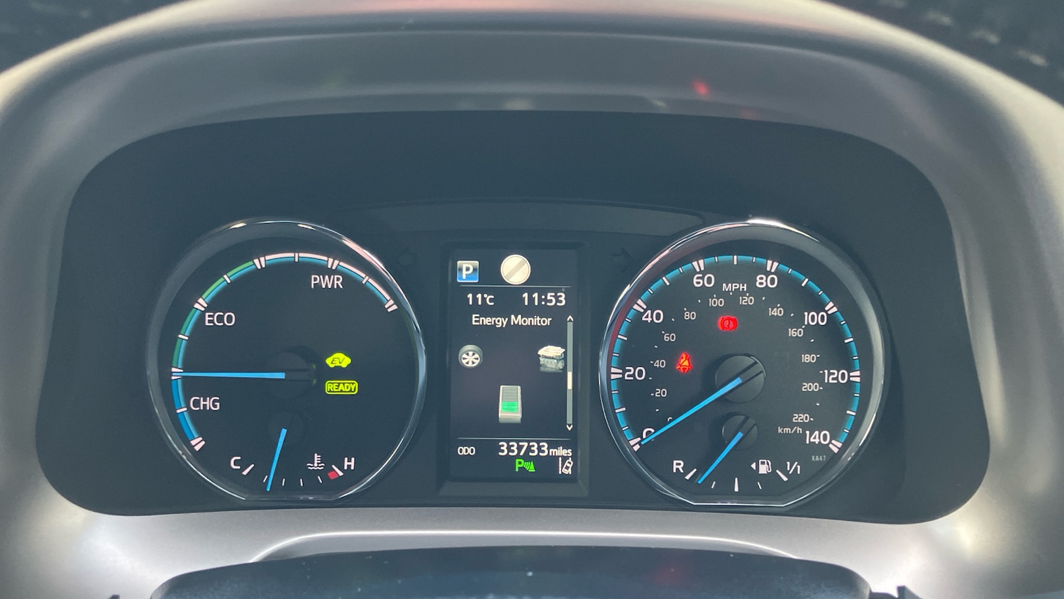 Used Toyota RAV4 2017 for sale - 76971108: Photo 9