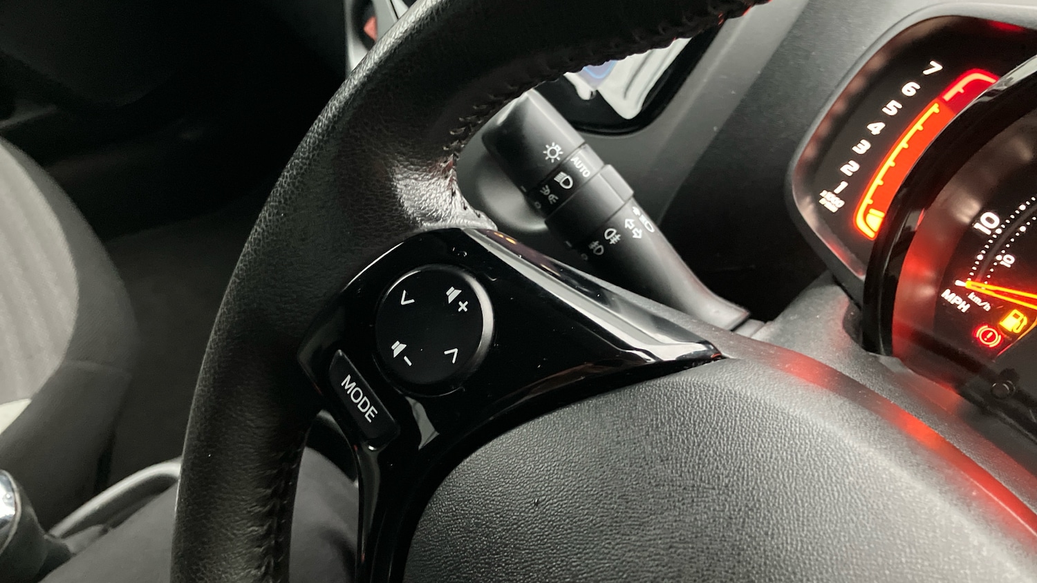 Used Toyota AYGO 2019 for sale - 77264282: Photo 32