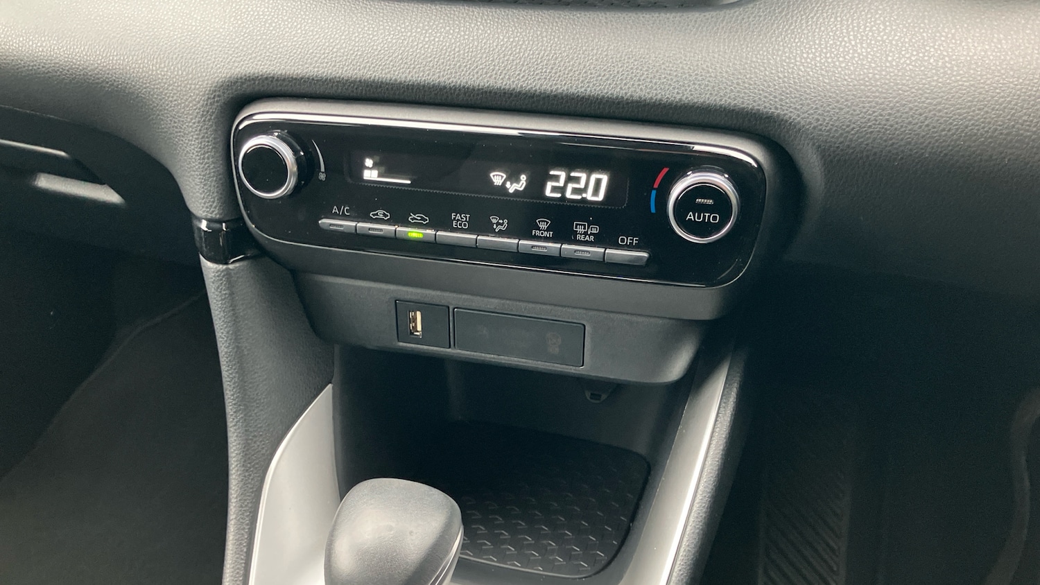 Used Toyota Yaris 2022 for sale - 76193783: Photo 33