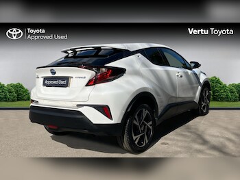 Used Toyota C-HR 2023 for sale - 78389119: Photo