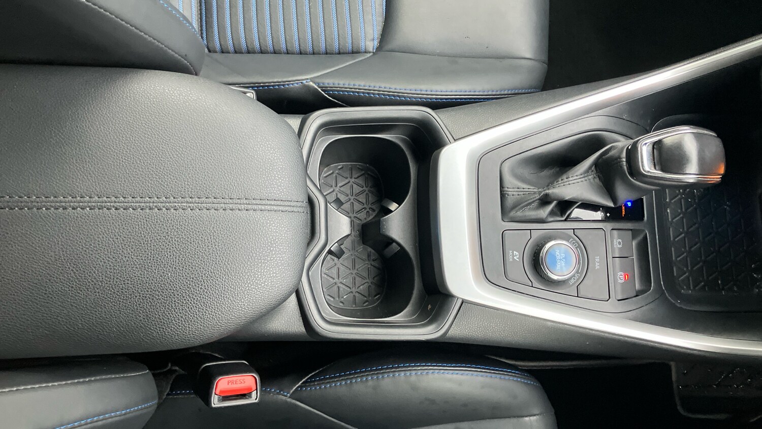 Used Toyota RAV4 2021 for sale - 76605450: Photo 36