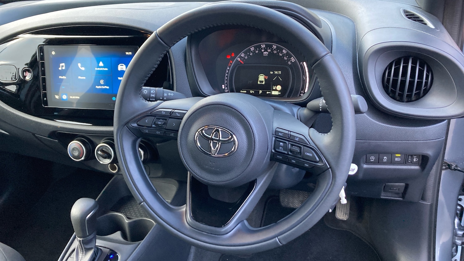 Used Toyota Aygo X 2025 for sale - 77643609: Photo 8