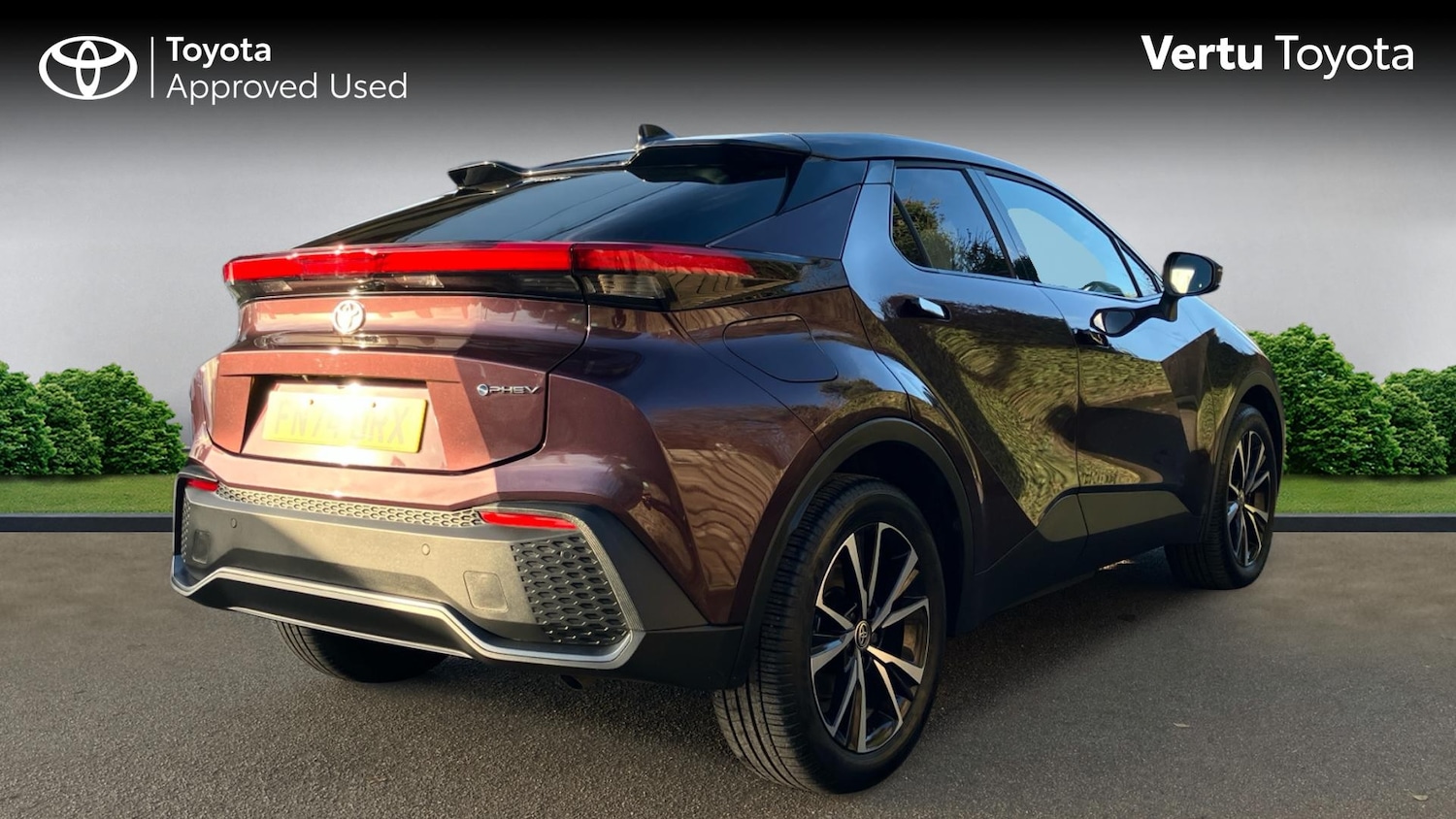 Used Toyota C-HR 2024 for sale - 77363908: Photo 2