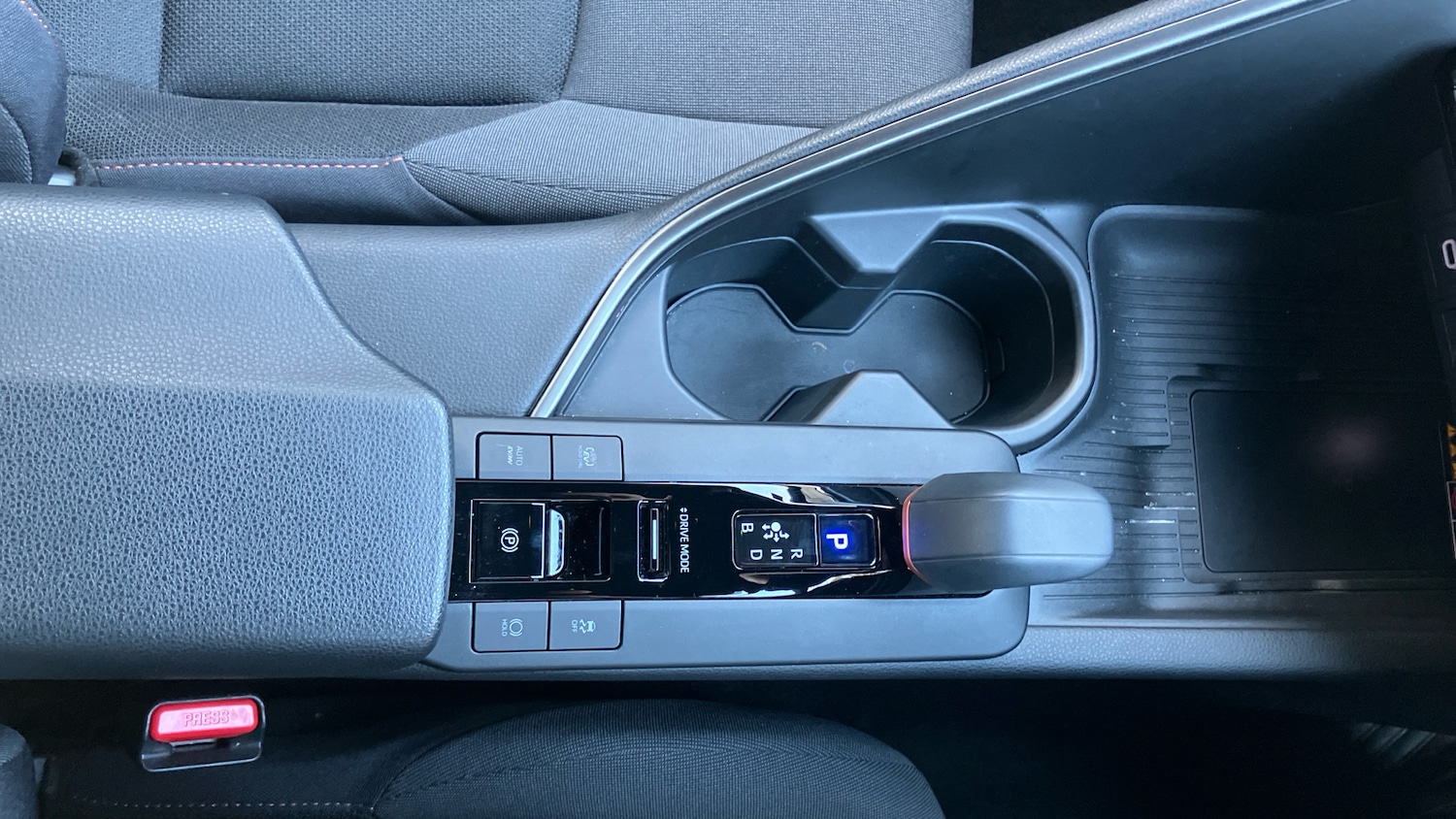 Used Toyota C-HR 2024 for sale - 77363908: Photo 37