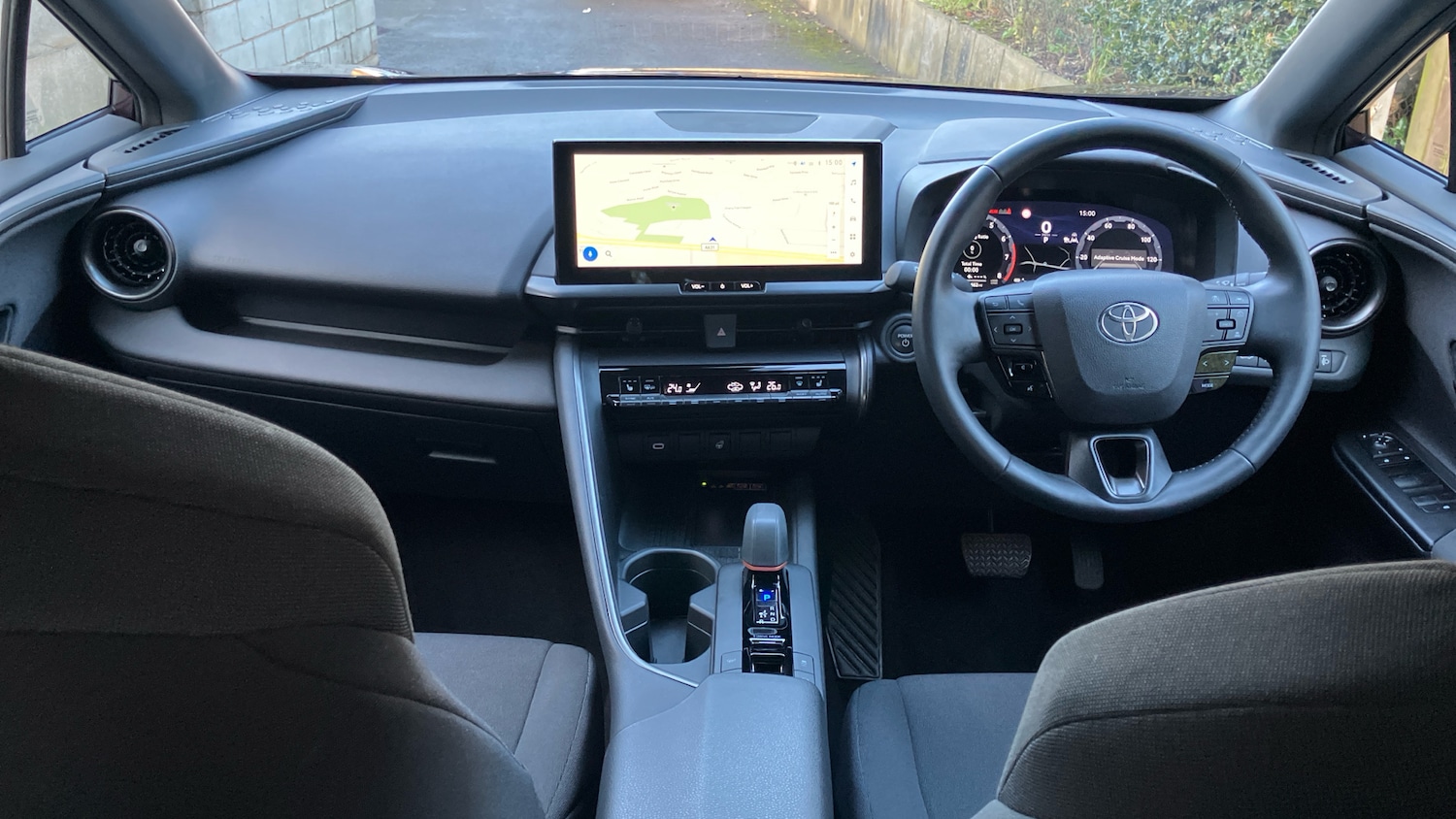 Used Toyota C-HR 2024 for sale - 77363908: Photo 5