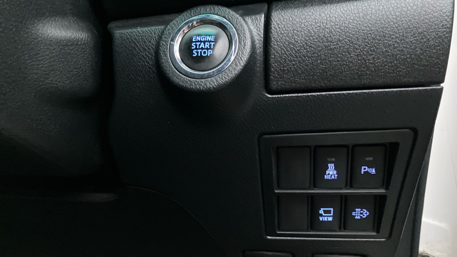 Used Toyota Hilux 2023 for sale - 77568271: Photo 31