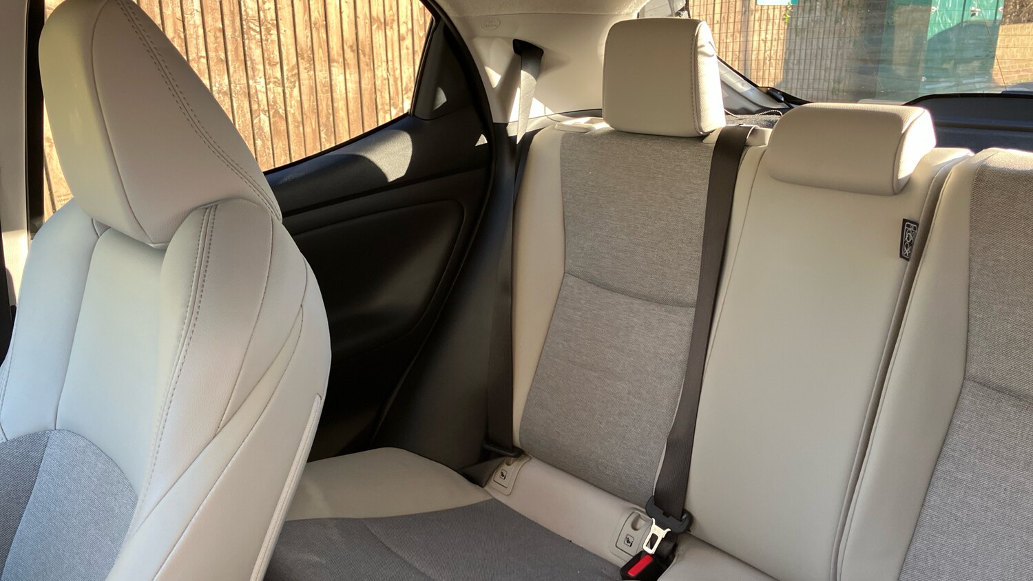 Used Toyota Yaris 2023 for sale - 76643249: Photo 20