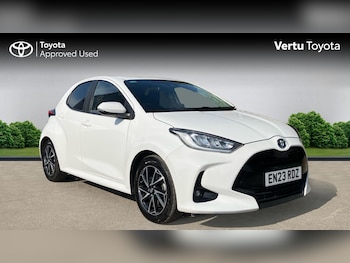 Used Toyota Yaris 2023 for sale - 79476944: Photo