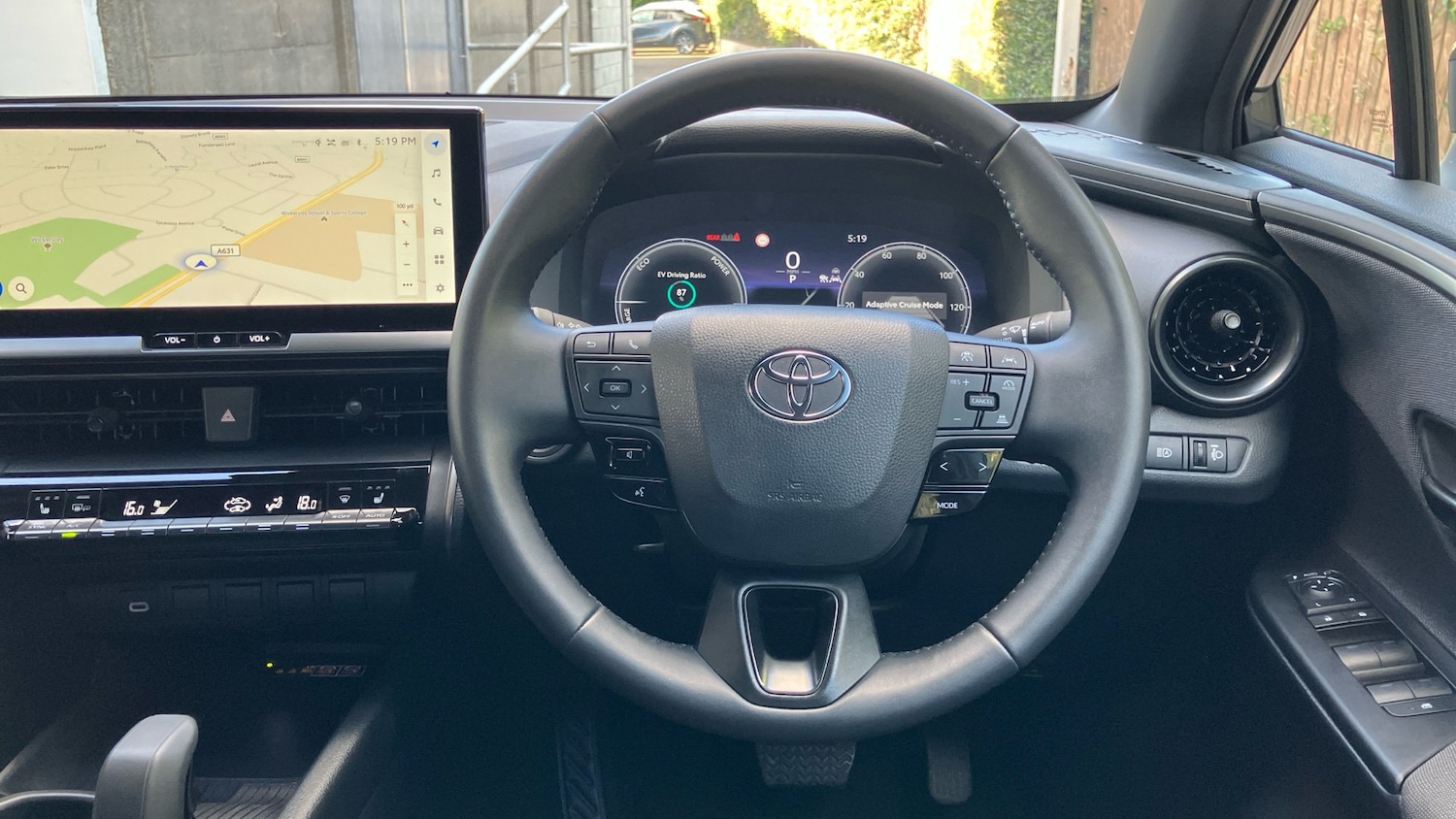 Used Toyota C-HR 2023 for sale - 76588527: Photo 8