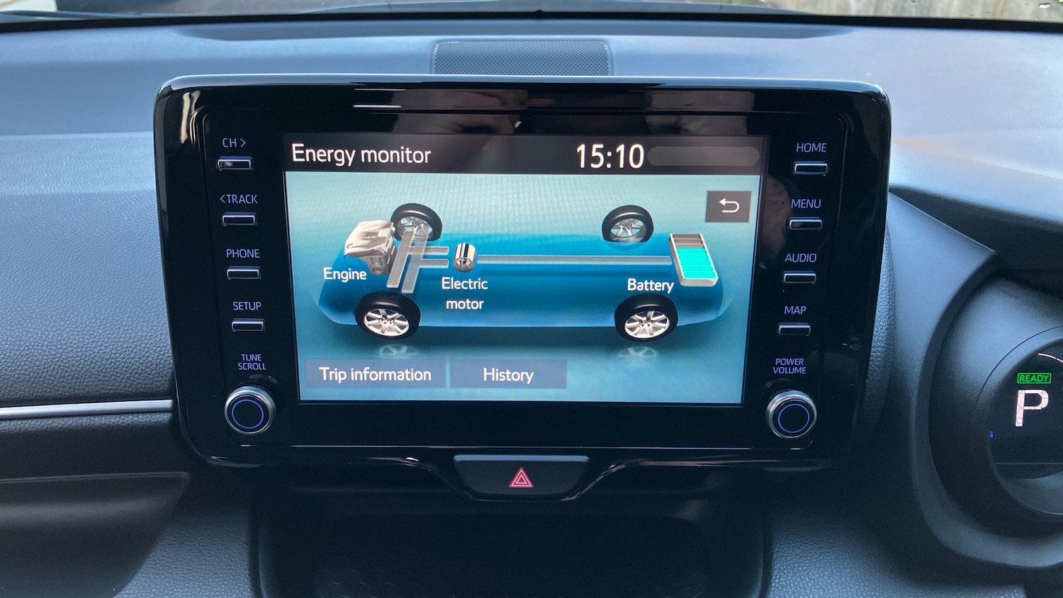 Used Toyota Yaris 2022 for sale - 76707639: Photo 24