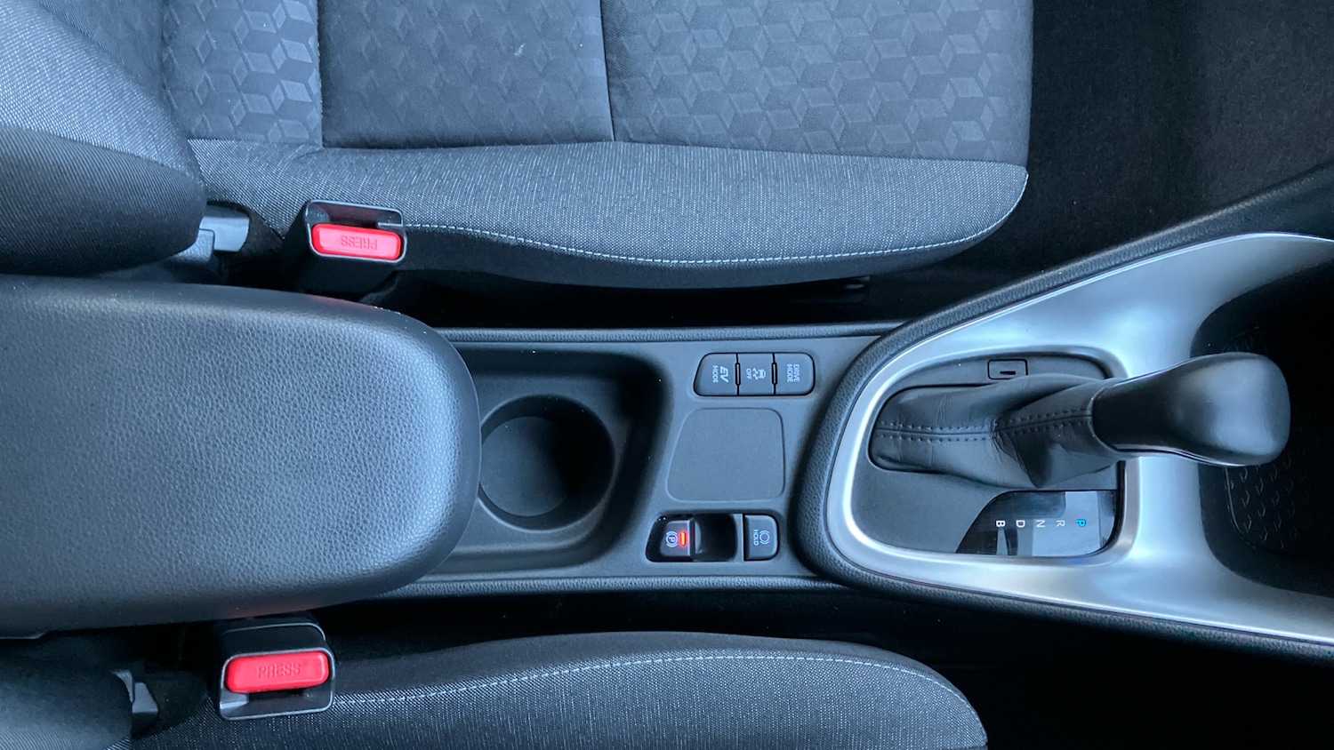 Used Toyota Yaris 2022 for sale - 76707639: Photo 34