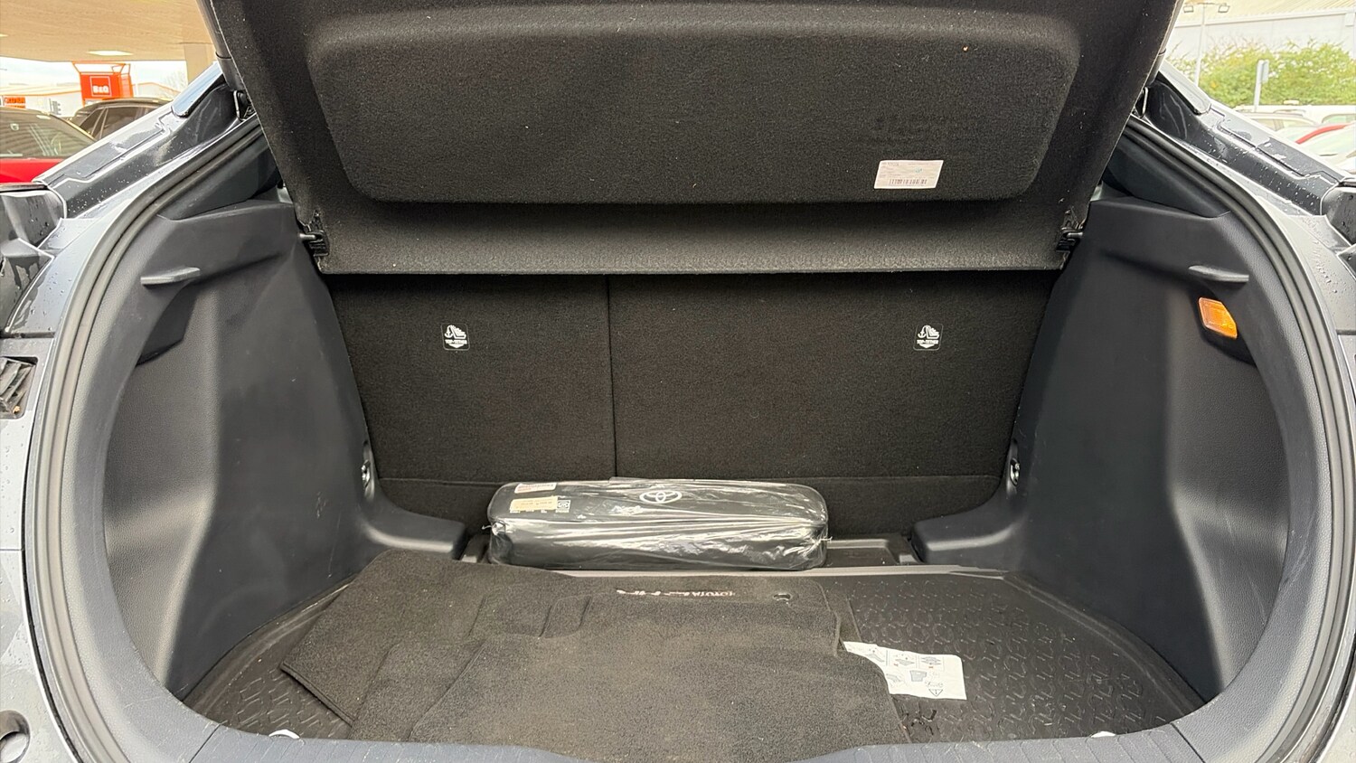 Used Toyota C-HR 2024 for sale - 77963093: Photo 14