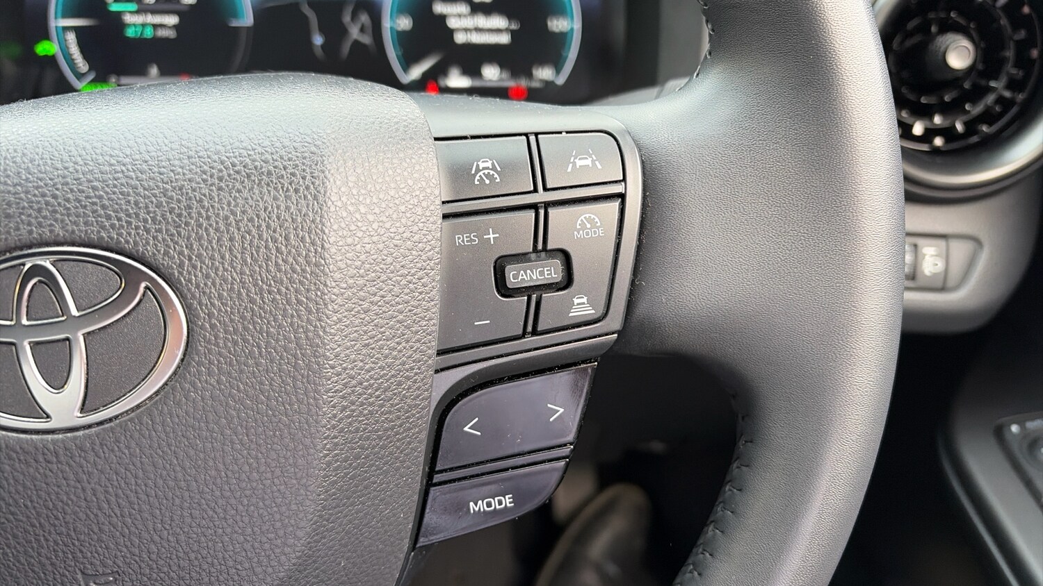 Used Toyota C-HR 2024 for sale - 77963093: Photo 48