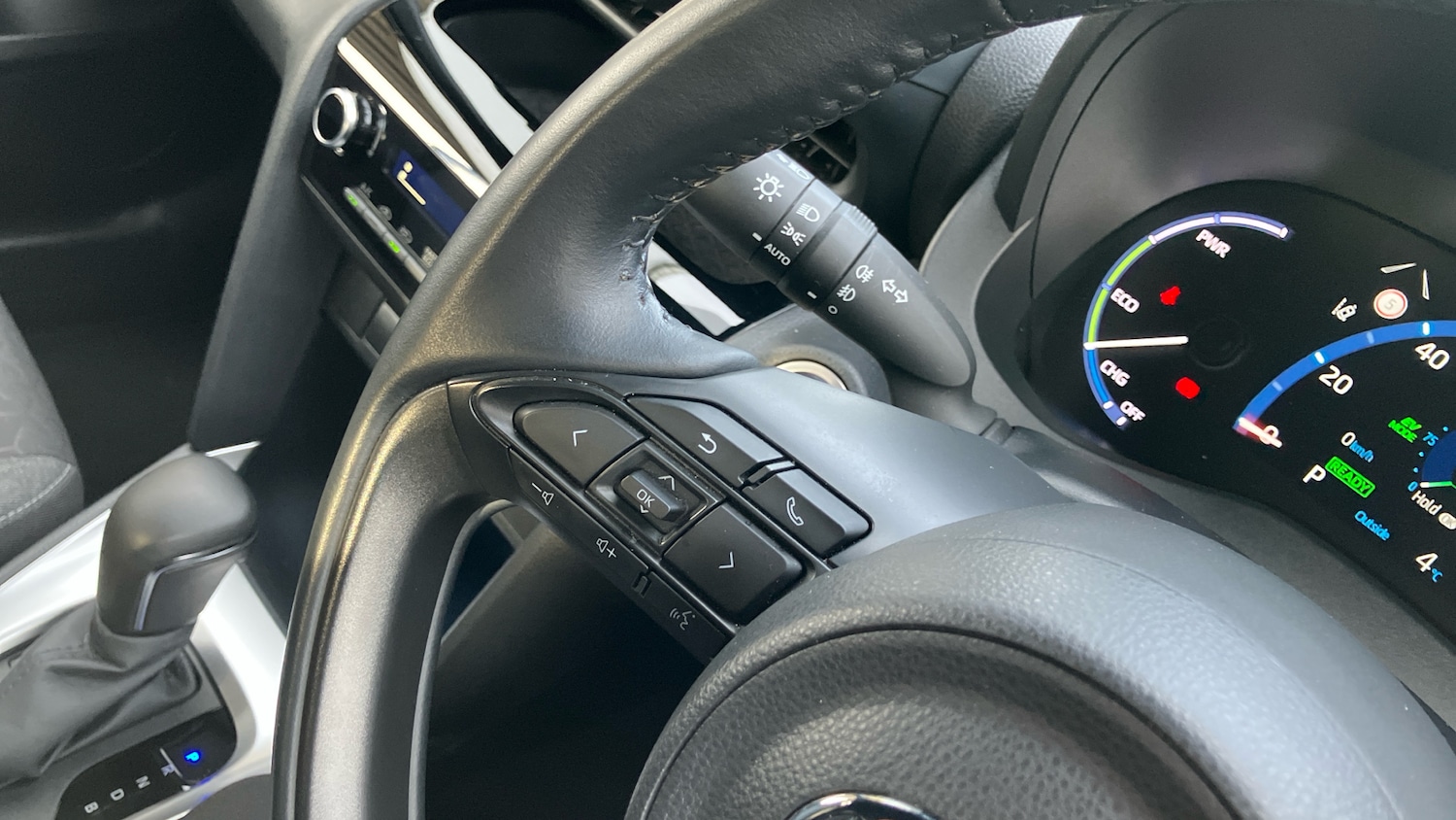 Used Toyota Yaris Cross 2022 for sale - 77732321: Photo 31