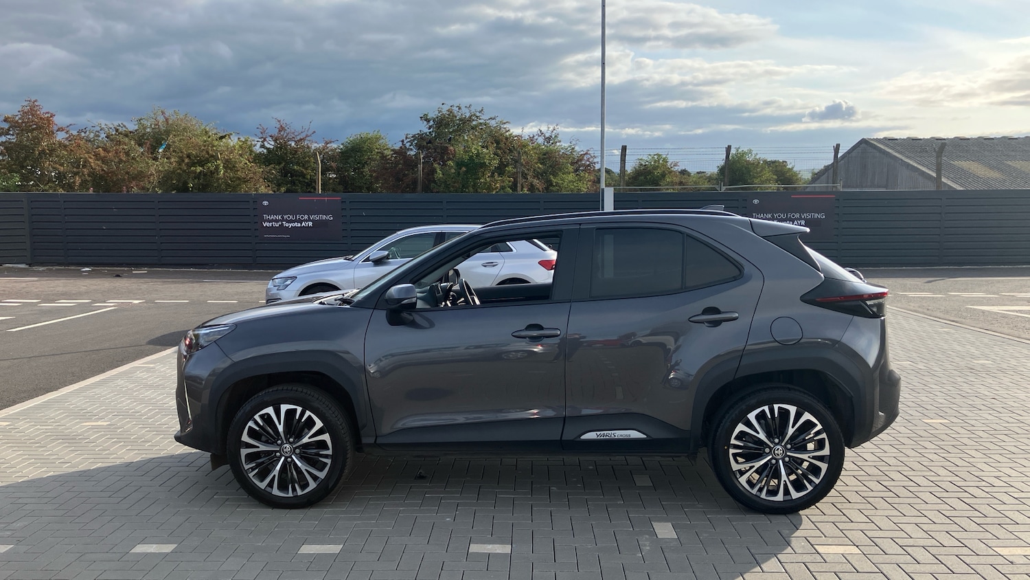 Used Toyota Yaris Cross 2024 for sale - 76352380: Photo 17