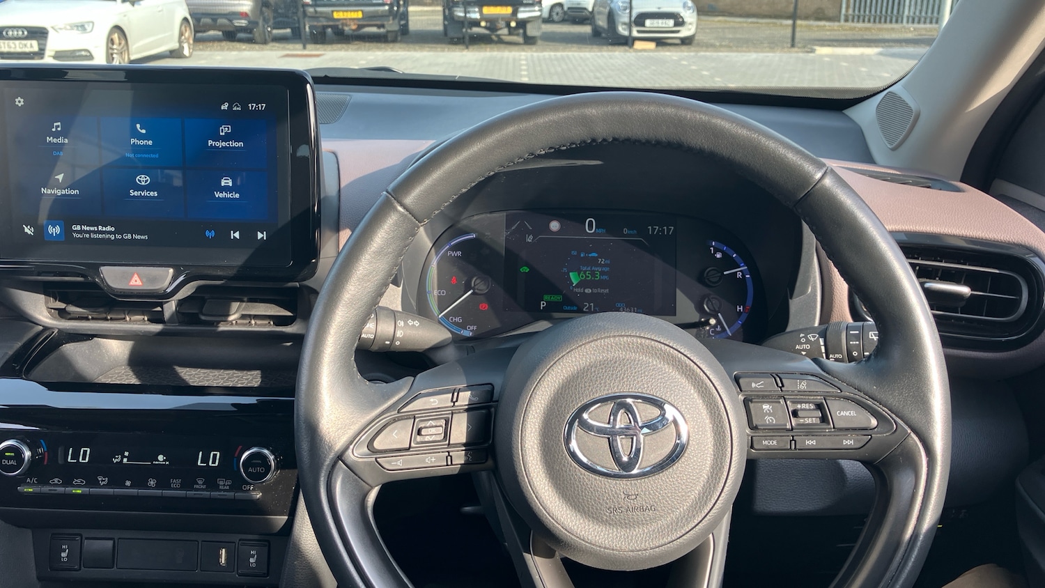 Used Toyota Yaris Cross 2024 for sale - 76352380: Photo 8