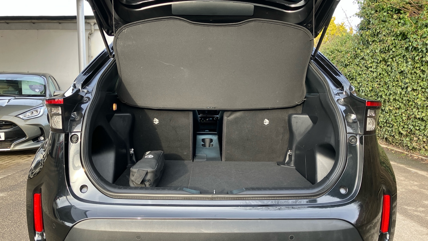 Used Toyota Yaris Cross 2024 for sale - 77262229: Photo 32