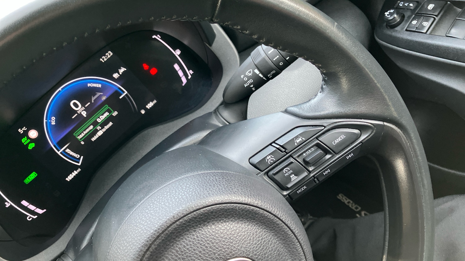 Used Toyota Yaris Cross 2024 for sale - 77262229: Photo 35