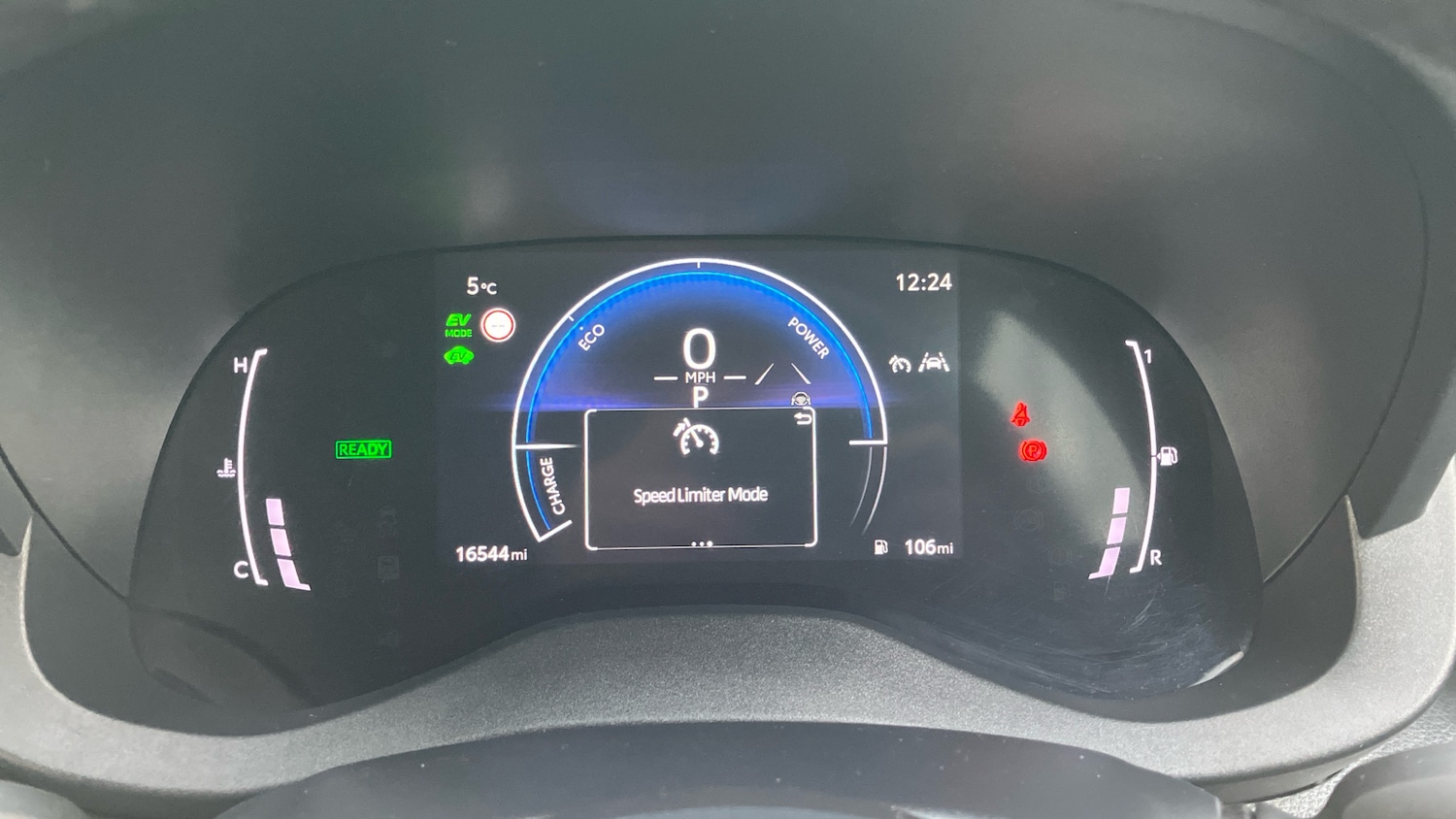 Used Toyota Yaris Cross 2024 for sale - 77262229: Photo 38