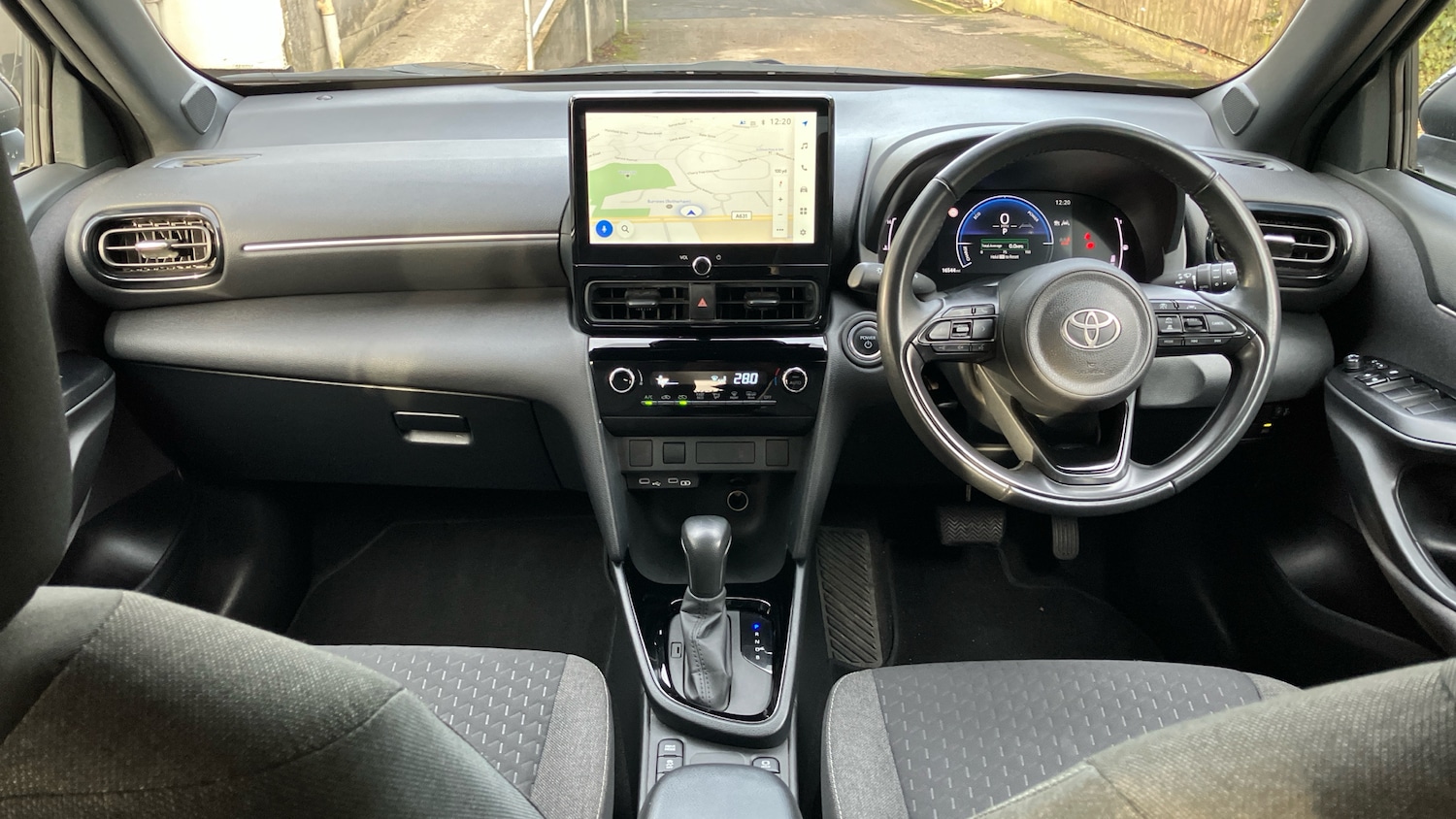 Used Toyota Yaris Cross 2024 for sale - 77262229: Photo 5