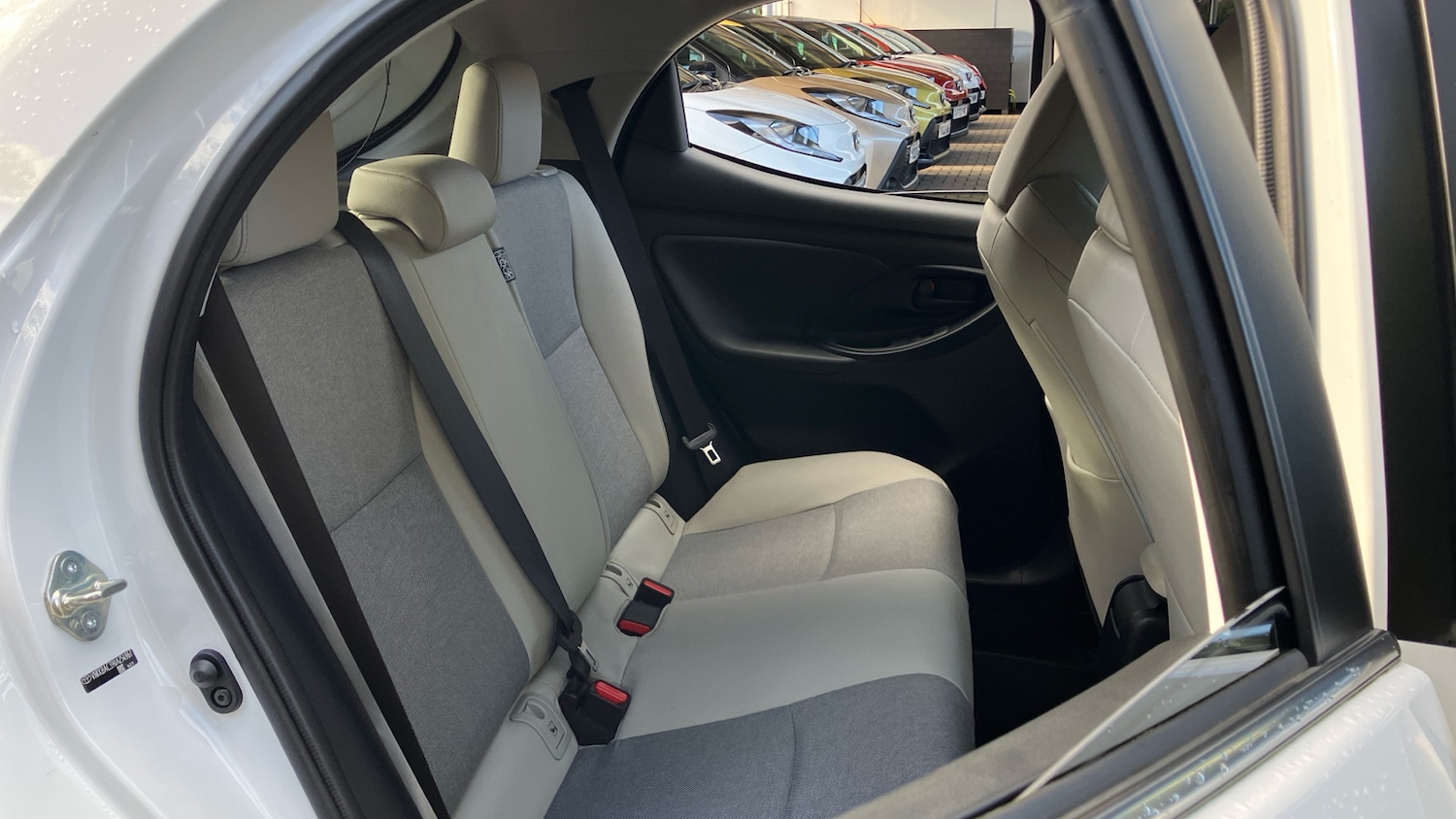 Used Toyota Yaris 2022 for sale - 76611150: Photo 40